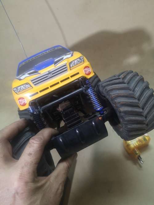 GIANT ORIGINAL TRAIL MASTER TAMIYA RC MONSTER TRUCK COMPLETE (100% TESTED WORKING)
