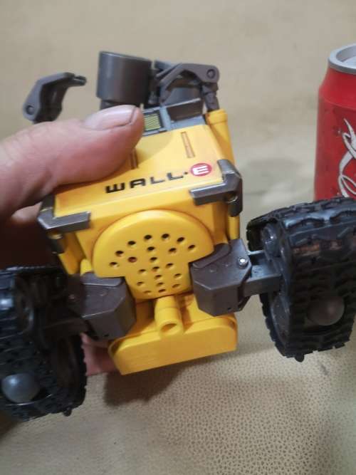 MAGNIFICENT OFFICIAL DISNEY PIXAR VOICE CONTROLLED TALKING, DANCING WALL-E (100% WORKING)