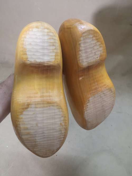 TRADITIONAL  DUTCH WOODEN CLOGS, HANDMADE WINDMILL DESIGN SIZE 27CM 41-42 (US 9)