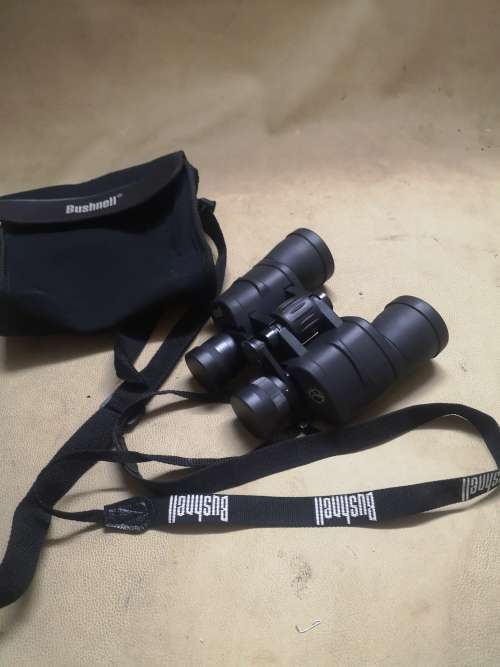 BUSHNELL BIRDER 8 X 40 RC2007 BINOCULARS - LIKE NEW