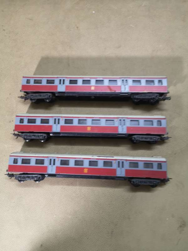 THREE RARE HO LIMA 9147 GP SAR PRETORIA RSA PASSENGER CARS - LIKE NEW