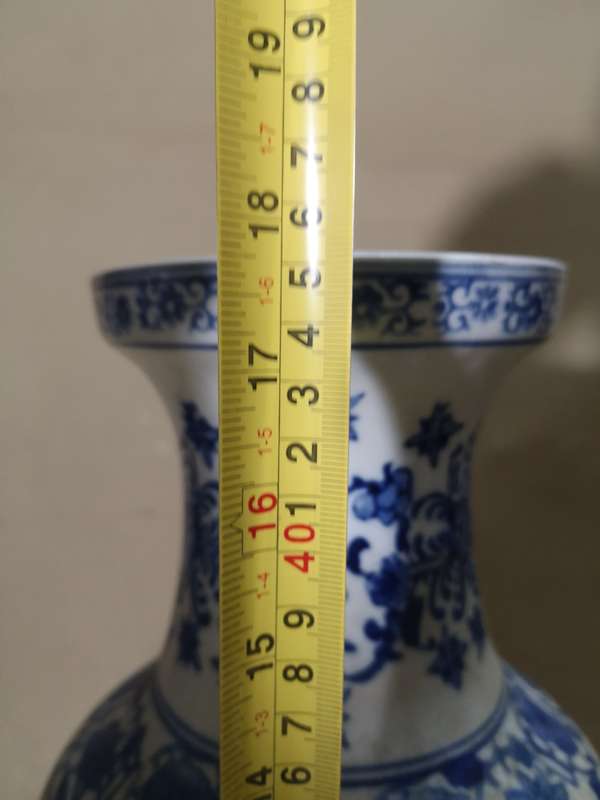 EXQUISITE GIGANTIC VINTAGE HAND PAINTED BLUE AND WHITE ORIENTAL VASE WITH ORIGINAL MARKINGS - 460MM