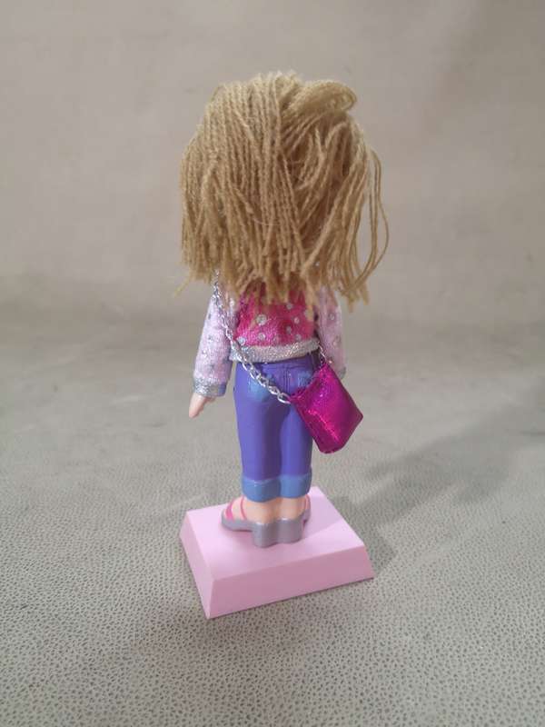 ORIGINAL VINTAGE RUSS BOBBLE HEAD CHICK