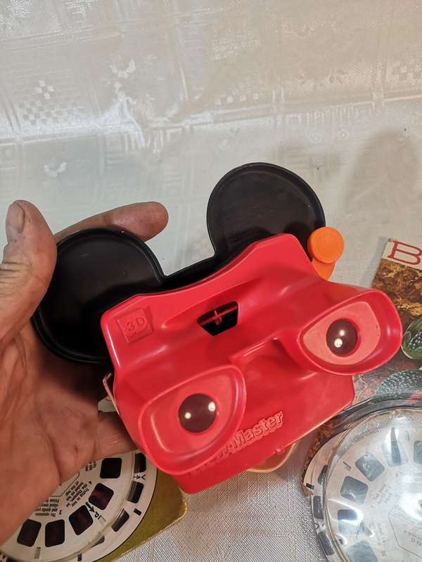VINTAGE DISNEY MICKEY MOUSE VIEW MASTER WITH COMPLETE ORIGINAL REEL SETS