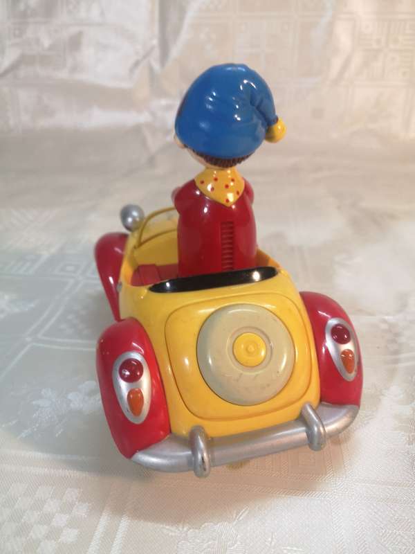 NODDY TOY CAR PUSH DOWN & GO COLLECTABLE