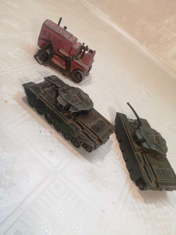 GROUP OF LARGE VINTAGE DINKY SUPER TOYS FOR REPAIRS OR SPARES