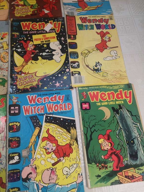 HUGE COLLECTION OF VINTAGE HOT STUFF AND WENDY COMIC BOOKS