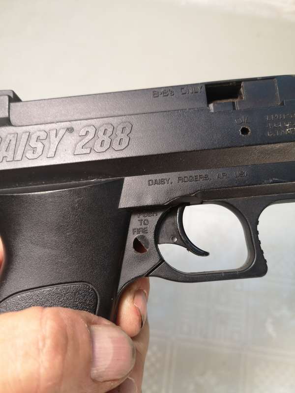 DAIY 288 AIR PISTOL (TESTED WORKING)