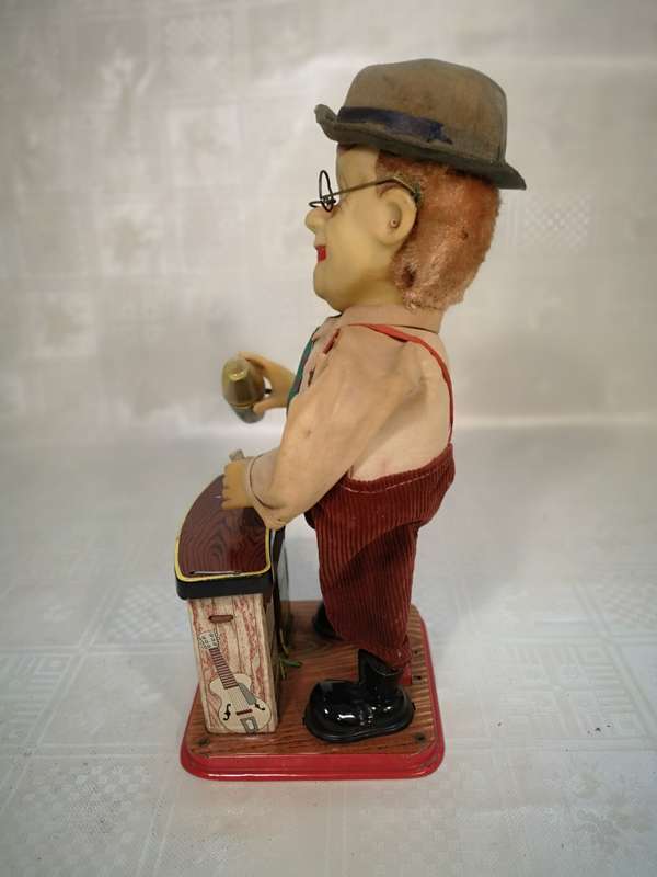 Vintage Battery D.K Trademark Litho Charley Weaver Bartender Tin Toy, Japan