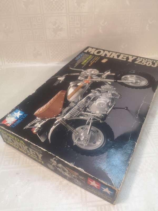 VERY LARGE TAMIYA 1:6 HONDA J50 J-I MODEL KIT - COMPLETE