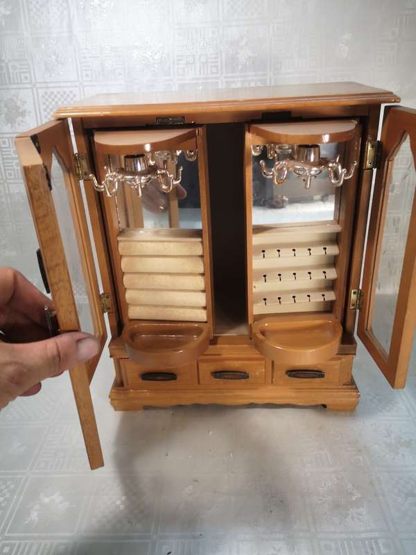 EXQUISITE VINTAGE 1960`S JEWELRY ARMOIRE - VERY LARGE 380MM X 320MM X 160MM
