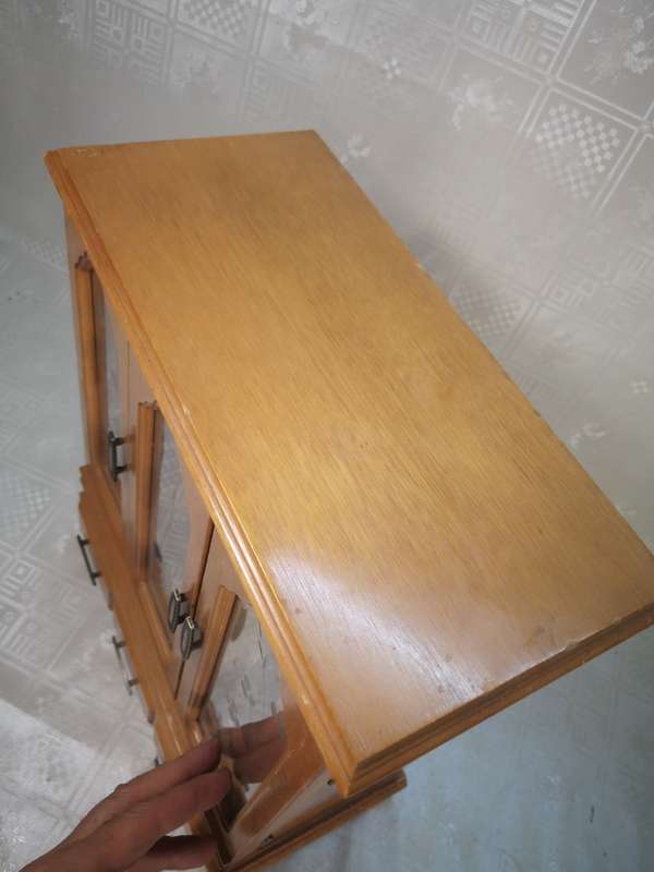 EXQUISITE VINTAGE 1960`S JEWELRY ARMOIRE - VERY LARGE 380MM X 320MM X 160MM