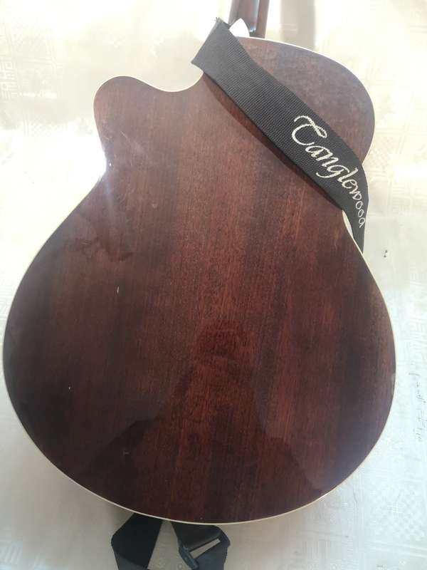 Exquisite Tanglewood Electro Acoustic DBT SFCE AVB Discovery 6-string Guitar (Full Size)