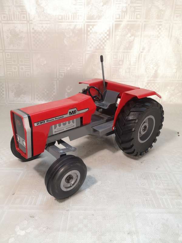 ABSOLUTELY MINT MASSEY FERGUSON 290 METAL STRIKE TOY