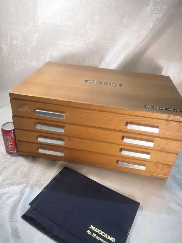 ABSOLUTELY MASSIVE!!! VINTAGE 1973 MECCANO OUTFIT NO.10 IN GIANT ORIGINAL WOODEN CASE & ALL MANUALS