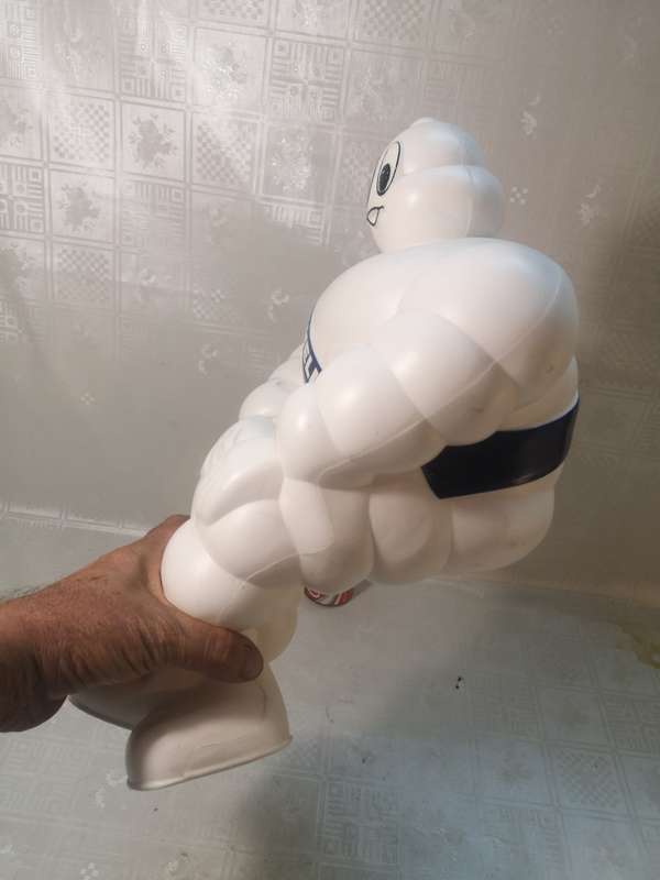 Big Size 460mm Rare Bibendum Michelin Man Truck Hood Mascot