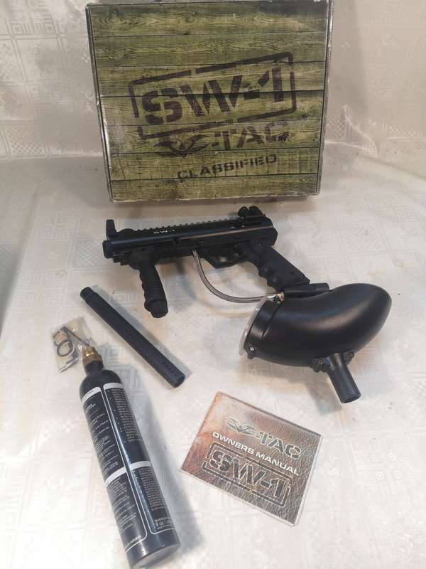 VALKEN BLACKHAWK SW1 PAINTBALL GUN - LIKE NEW COMPLETE IN BOX