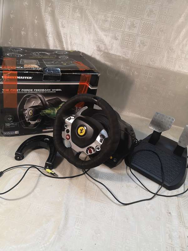 Thrustmaster Ferrari 458 Spider Racing Wheel (Xbox One) - Thrustmaster 4000G