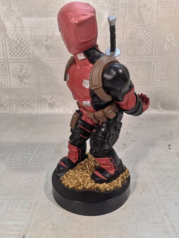 ORIGINAL DEADPOOL CABLE GUY GAME CONTROLLER/CELL PHONE STAND