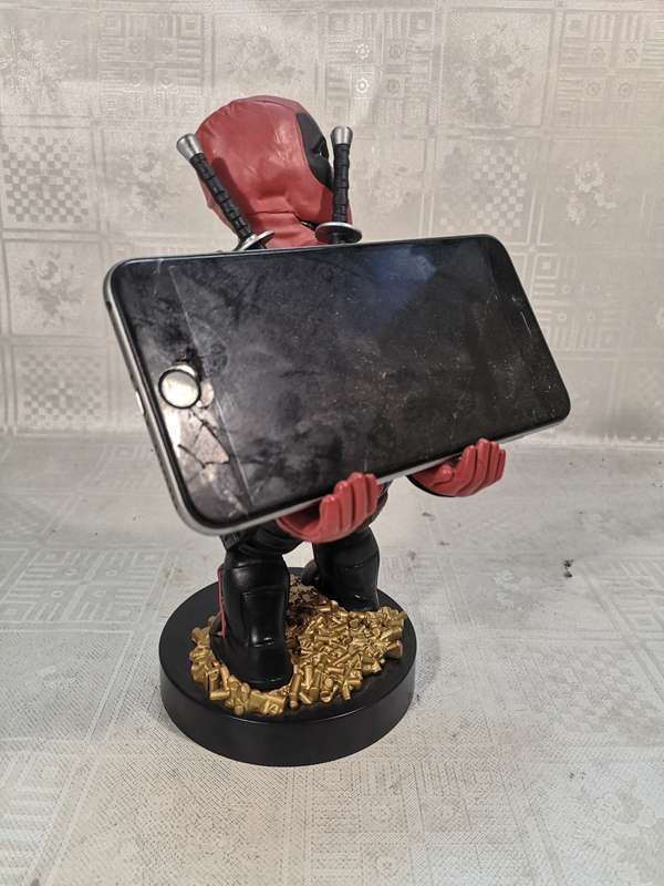 ORIGINAL DEADPOOL CABLE GUY GAME CONTROLLER/CELL PHONE STAND