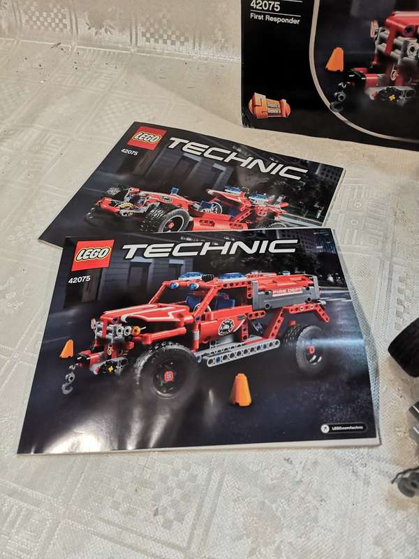 Lego 42075 Technic First Responder Building Kit 513 Pcs 100% Complete