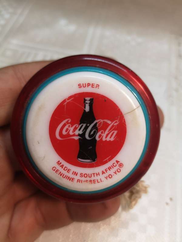 GENUINE VINTAGE RUSSELL COKE YOYO