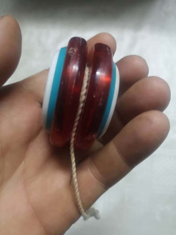 GENUINE VINTAGE RUSSELL COKE YOYO