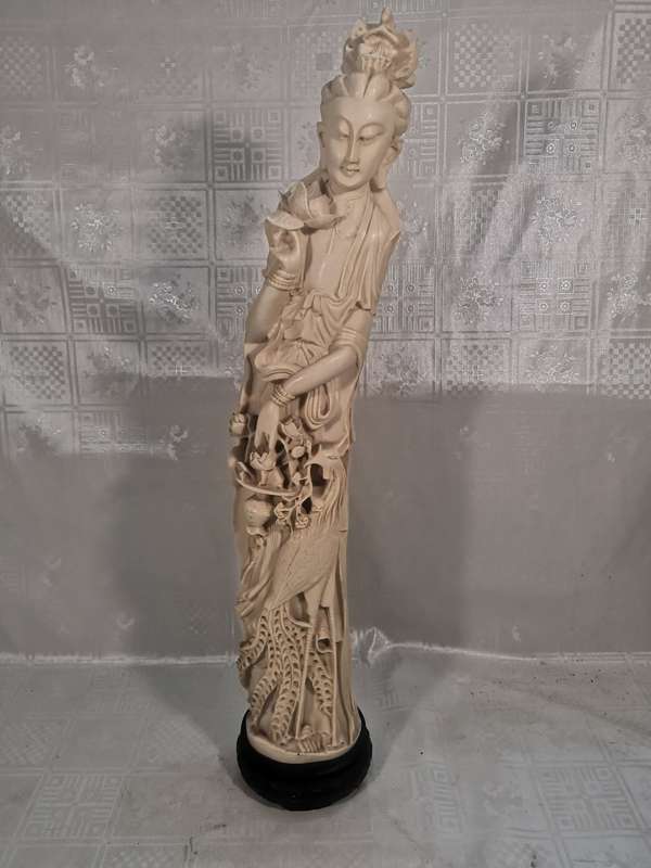 OLD VERY TALL ENGRAVED FAUX IVORY STATUE OF ULANARA THE STEP EMPRESS