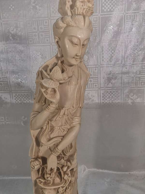 OLD VERY TALL ENGRAVED FAUX IVORY STATUE OF ULANARA THE STEP EMPRESS