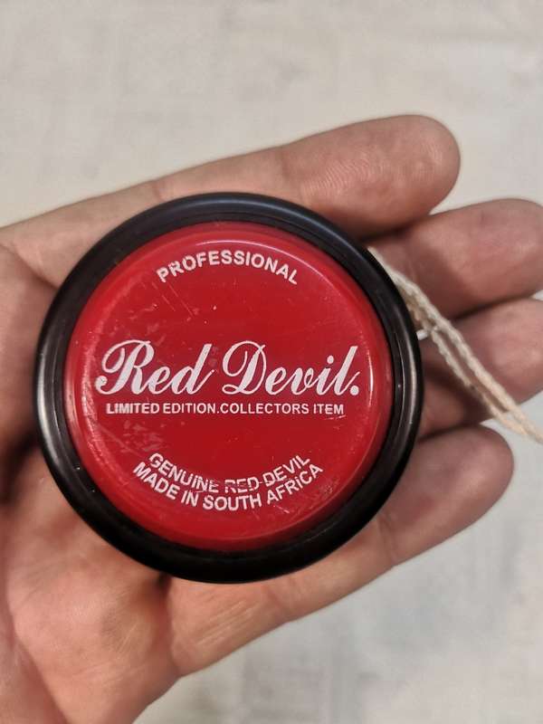 ORIGINAL PROFESSIONAL RED DEVIL YOYO IN A STUNNING CONDITION
