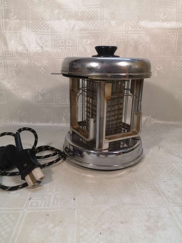 VINTAGE RETRO 4-SLICE ROTARY TOASTER - WORKING CONDITION