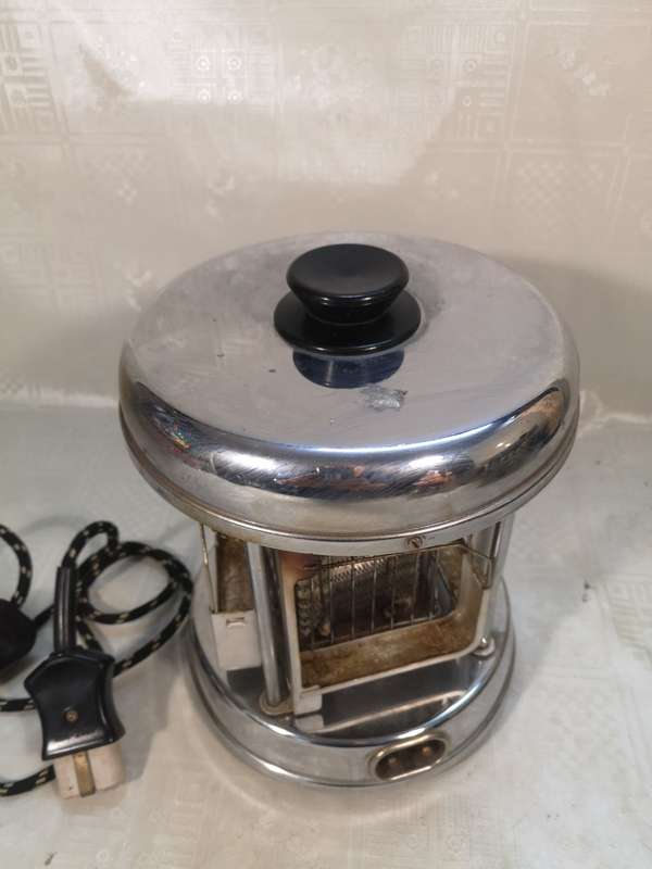 VINTAGE RETRO 4-SLICE ROTARY TOASTER - WORKING CONDITION