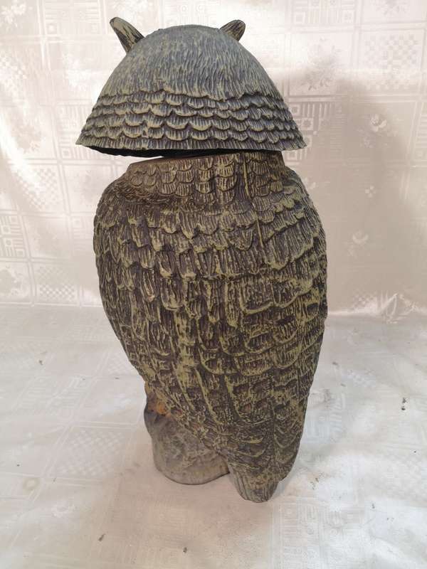 Scare Doves, Squirrels, And Mice Away With This Realistic Fake Owl Statue - Rotating bobble Head