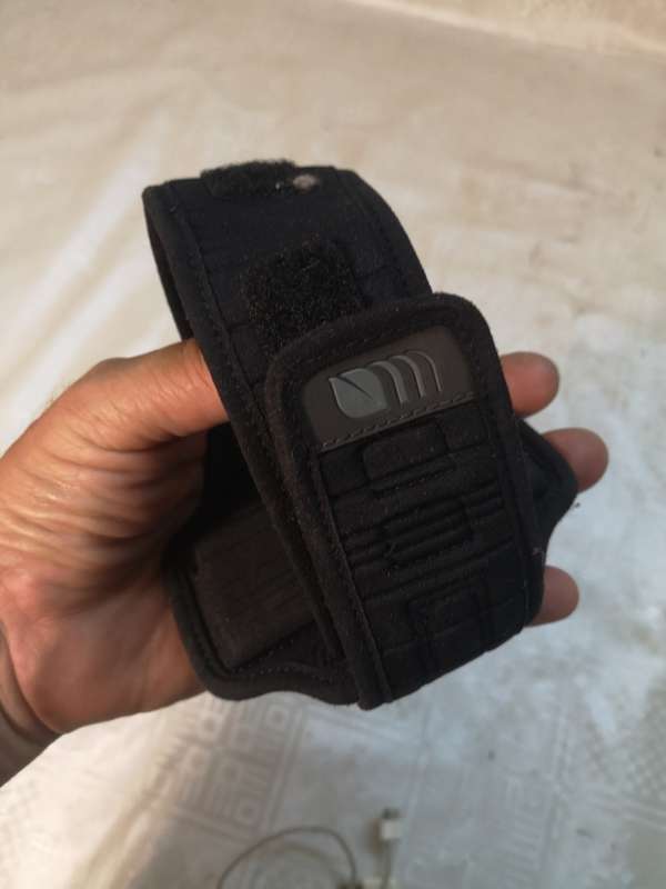Apple Nano 5th Generation Ipod With a Incase Sports Arm Band - 100% Working