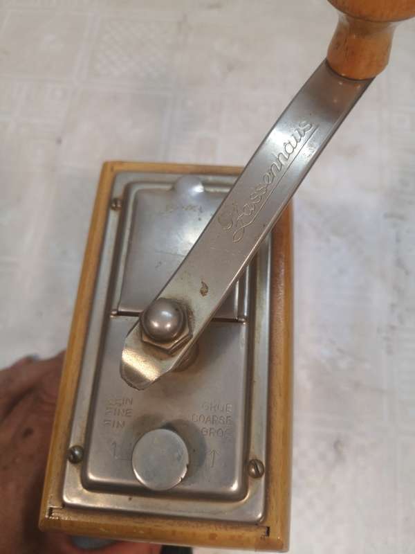 Magnificent Vintage Zassenhaus Hand Crank Coffee Grinder - Germany - Like New