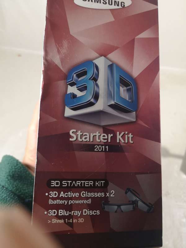 Samsung Battery 3d Glasses Kit 2 Pair + Shrek 1 to 4 BLURAY DVDs included (sealed new in box)