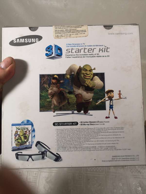Samsung Battery 3d Glasses Kit 2 Pair + Shrek 1 to 4 BLURAY DVDs included (sealed new in box)
