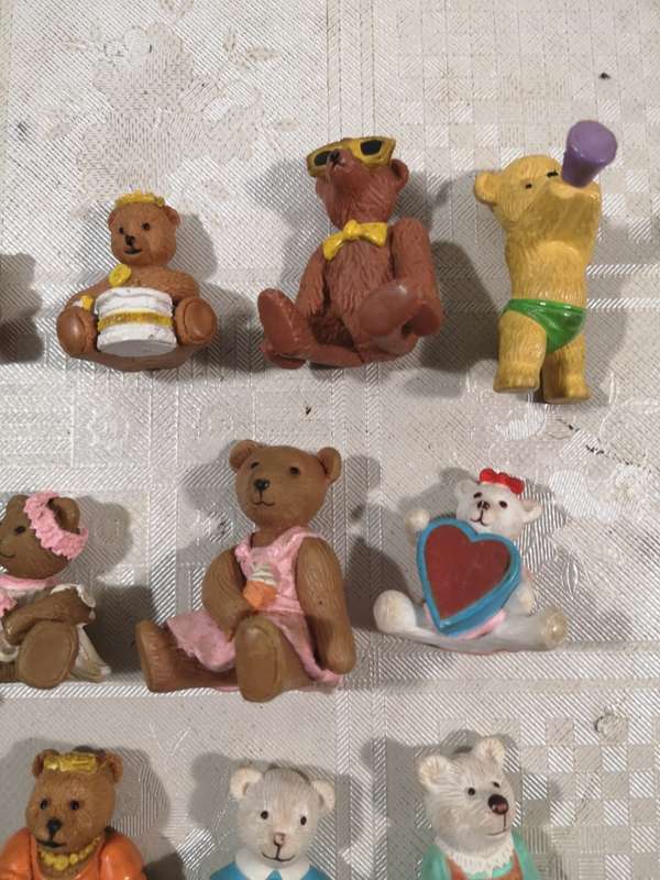 Collection of Original Vintage MEG Teddy in my Pocket Bears (20)