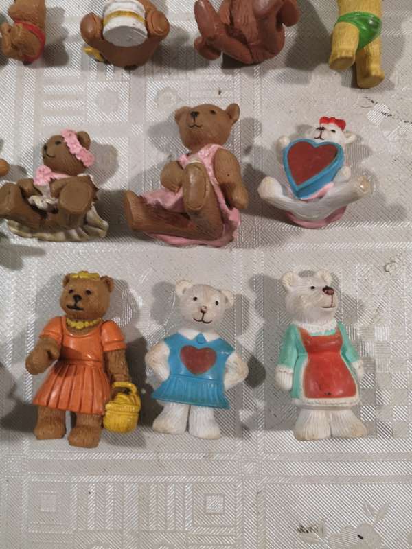 Collection of Original Vintage MEG Teddy in my Pocket Bears (20)