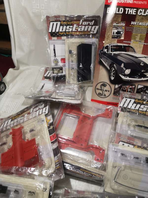 Deagostini Collectibles Build the Massive 1:6 Scale GT500 Mustang