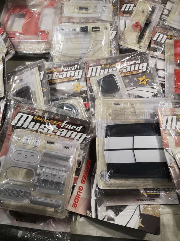 Deagostini Collectibles Build the Massive 1:6 Scale GT500 Mustang