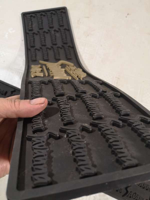 2 x Savana Dark Rubber Bar Mats Wetstop/ Bar Runners 150mm x 600mm