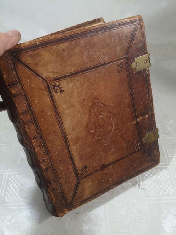 MAGNIFICENT 200 YEAR OLD STATEN-GENERAAL BIJBEL