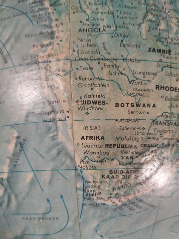 BEAUTIFUL VINTAGE REPLOGLE AFRIKAANS WORLD GLOBE