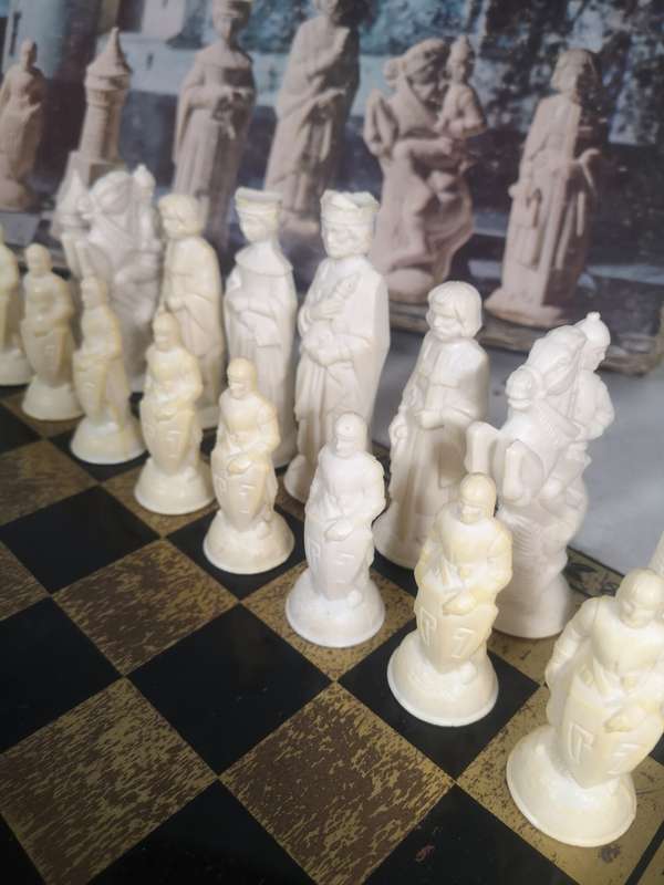 RENAISSANCE Chess Set VINTAGE 1959 Complete, 4` King, Felted Lowe, w/box