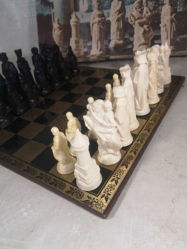 RENAISSANCE Chess Set VINTAGE 1959 Complete, 4` King, Felted Lowe, w/box
