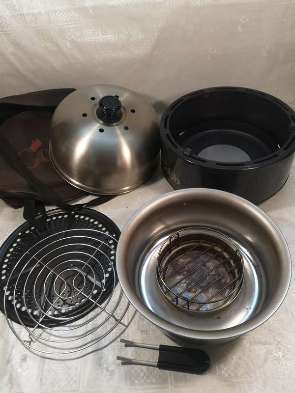 COMPLETE COBB PORTABLE CHARCOAL GRILL 300MM - VERY GOOD CONDITION