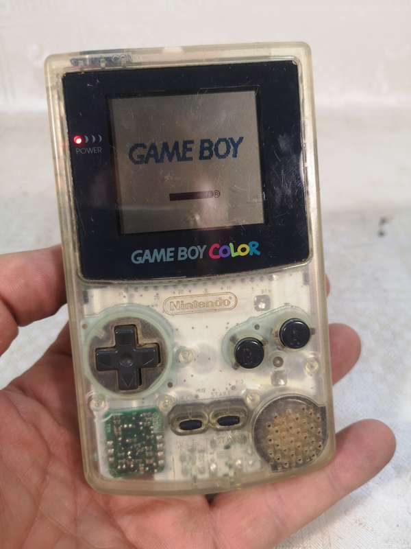 VINTAGE NINTENDO GAMEBOY COLOURS - TESTED WORKING 2 OF 2 ON AUCTION NOW
