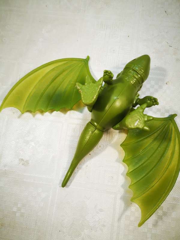 How to Train Your Dragon Green Armoured - Spin Master