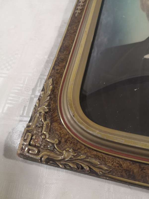 Magnificent Antique Convex Bubble Glass - Wood Gold Gilt Oval Picture Frame of a Aristocrat